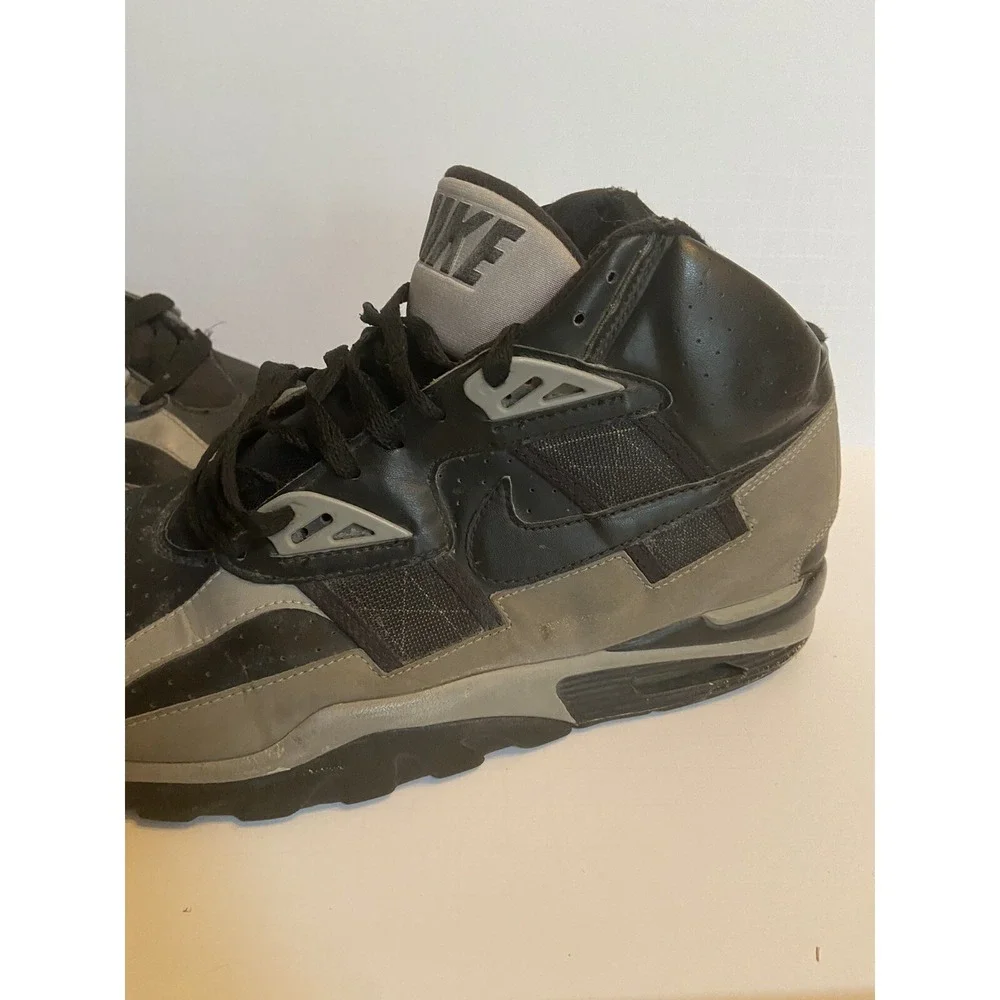 Nike air trainer